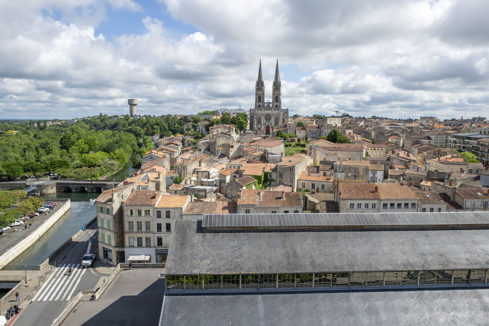  - Agrandir l'image 2 sur [2], fenêtre modale